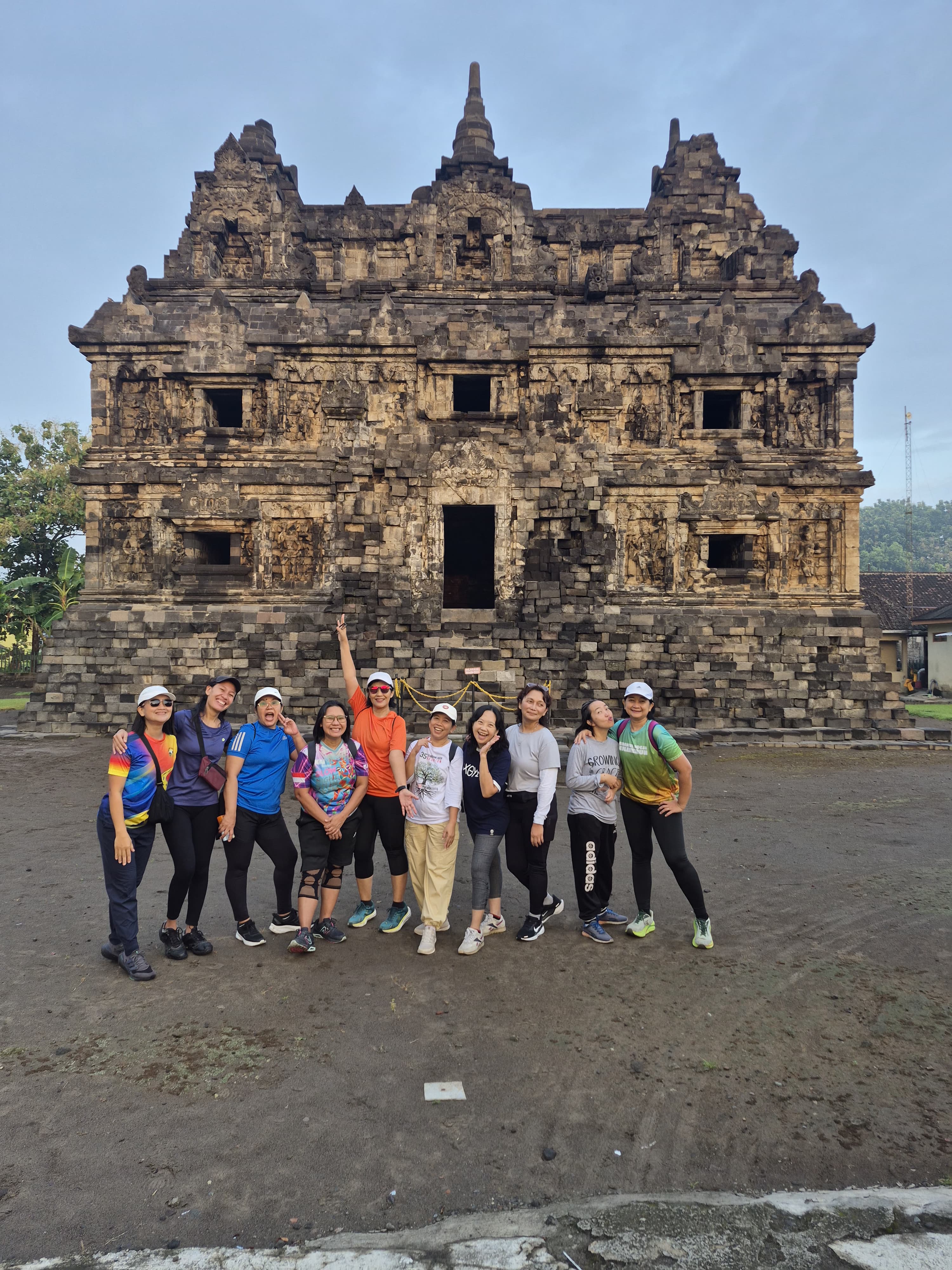 Menapak Jejak Peradaban: “Tapak Candi Fun Walk #3” Satukan Generasi dalam Semangat Sehat dan Budaya